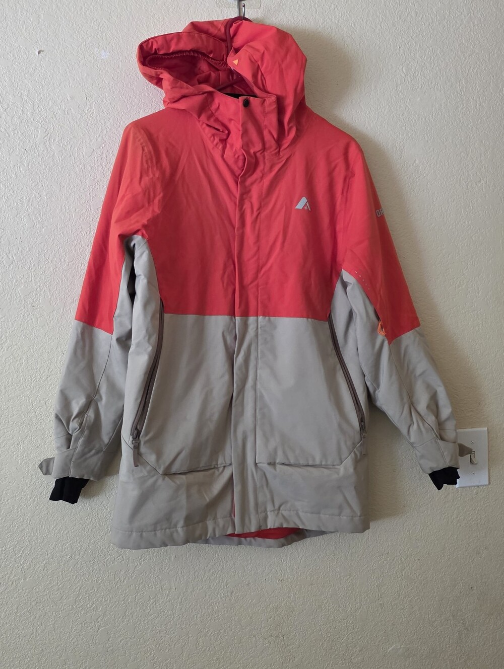 Orage Men Two-Tone Coral and Light Gray Puffer Jacket Size 14